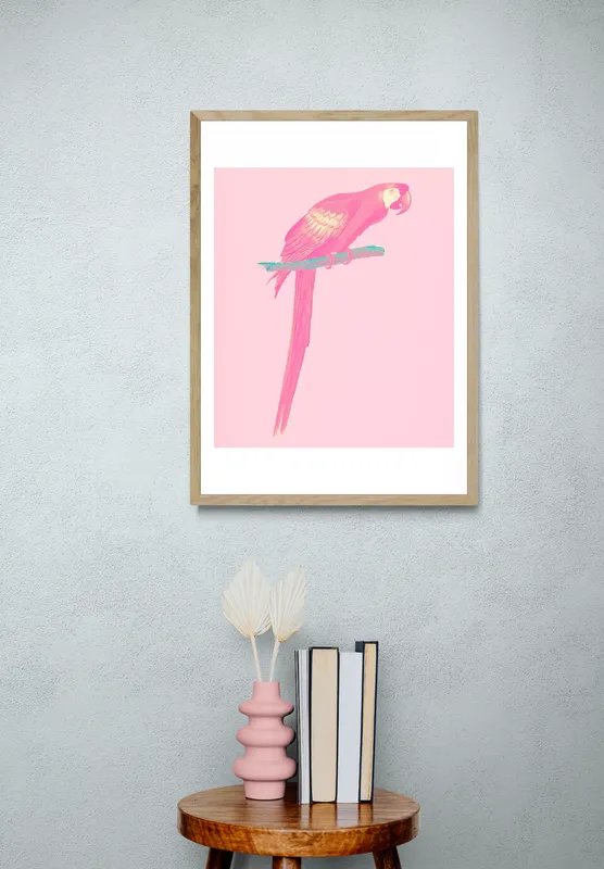 Постер «Розовый Попугай» на стене в офисе