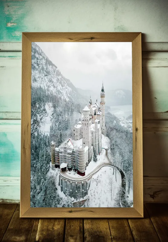 Постер «Замок короля Людвига II» на стене в офисе