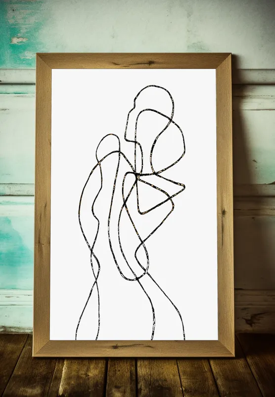 Постер «Танцующая девушка» над диваном в гостиной