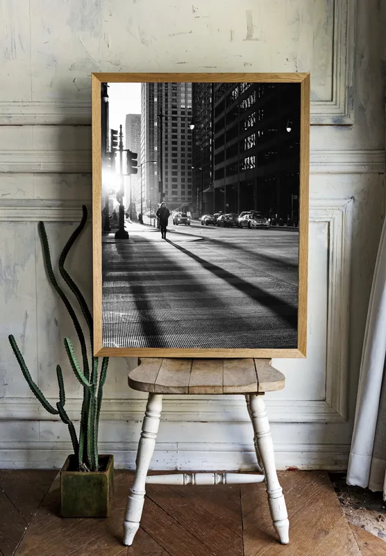 Постер «Улица в Нью-Йорке» на стене в офисе