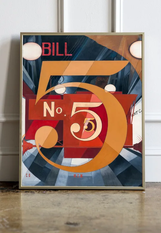 Постер «Геометрия - Золотая пятерка» на стене в офисе