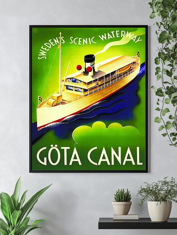 Постер «Пароход» на стене в офисе