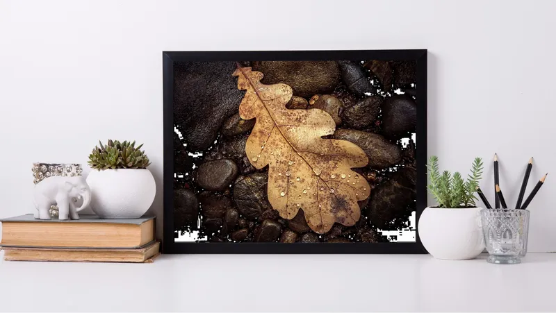 Постер «Осенний дубовый лист» на стене в офисе