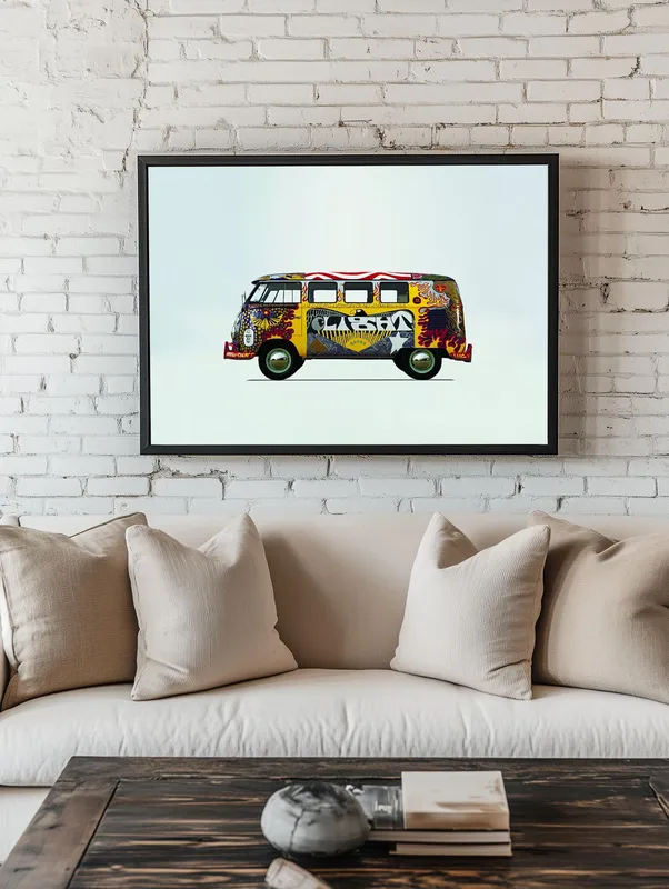 Постер «Хиппи-бас» на стене в офисе