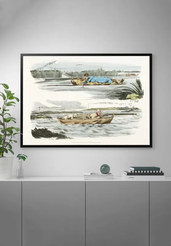 Постер «Охота на уток» над диваном в гостиной