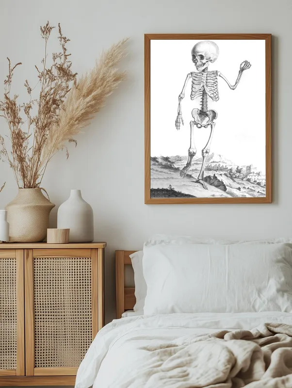 Постер «Человеческий Скелет» на стене в офисе