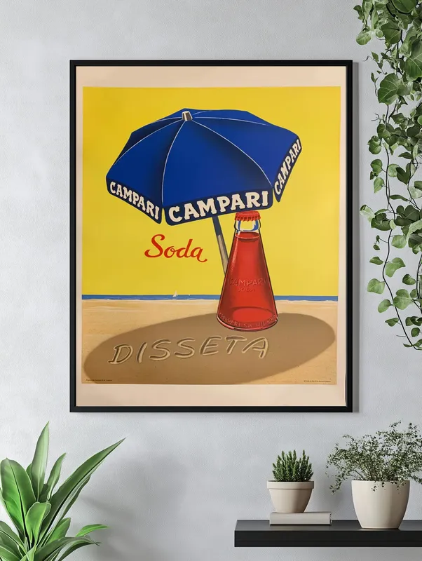 Постер «Рекламный плакат - Напиток Campari Soda Disseta» над диваном в гостиной