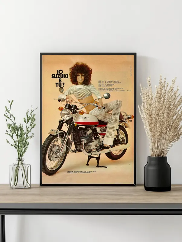 Постер «Мотоциклы - Мотоцикл Suzuki» на стене в офисе