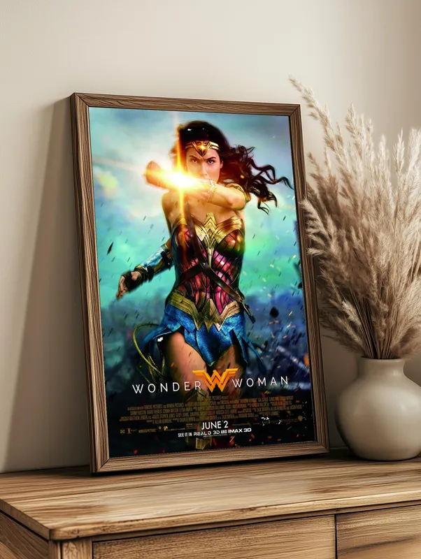 Постер «Постер Чудо-Женщина — Галь Гадот» на стене в офисе